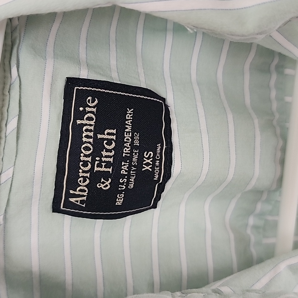 ๐ ABERCROMBIE ICON OXFORD Mint Striped BUTTON-UP SHIRT ๐ - Picture 4 of 10